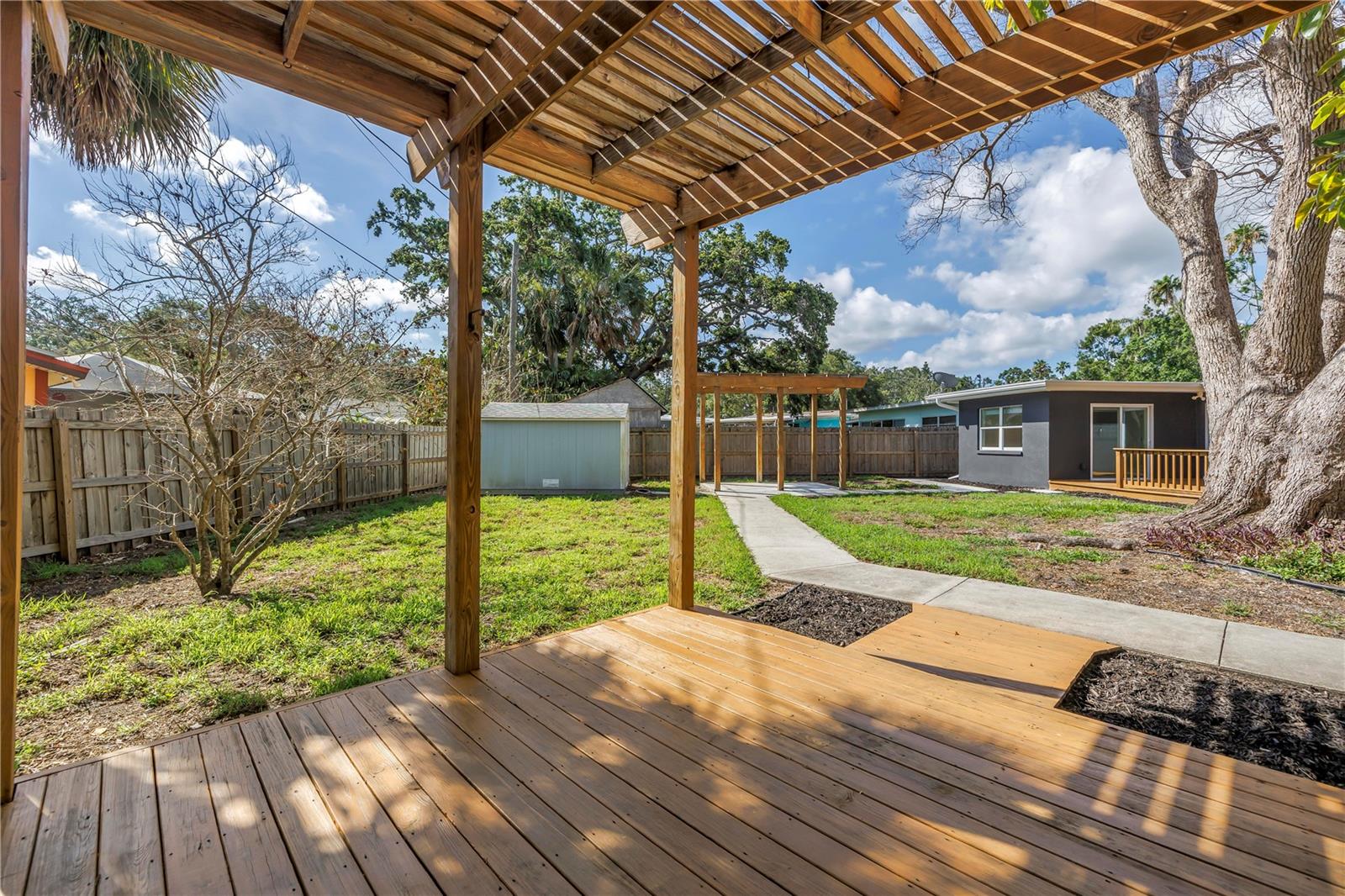 Image 52 of 57 For 412 Mira Vista Drive