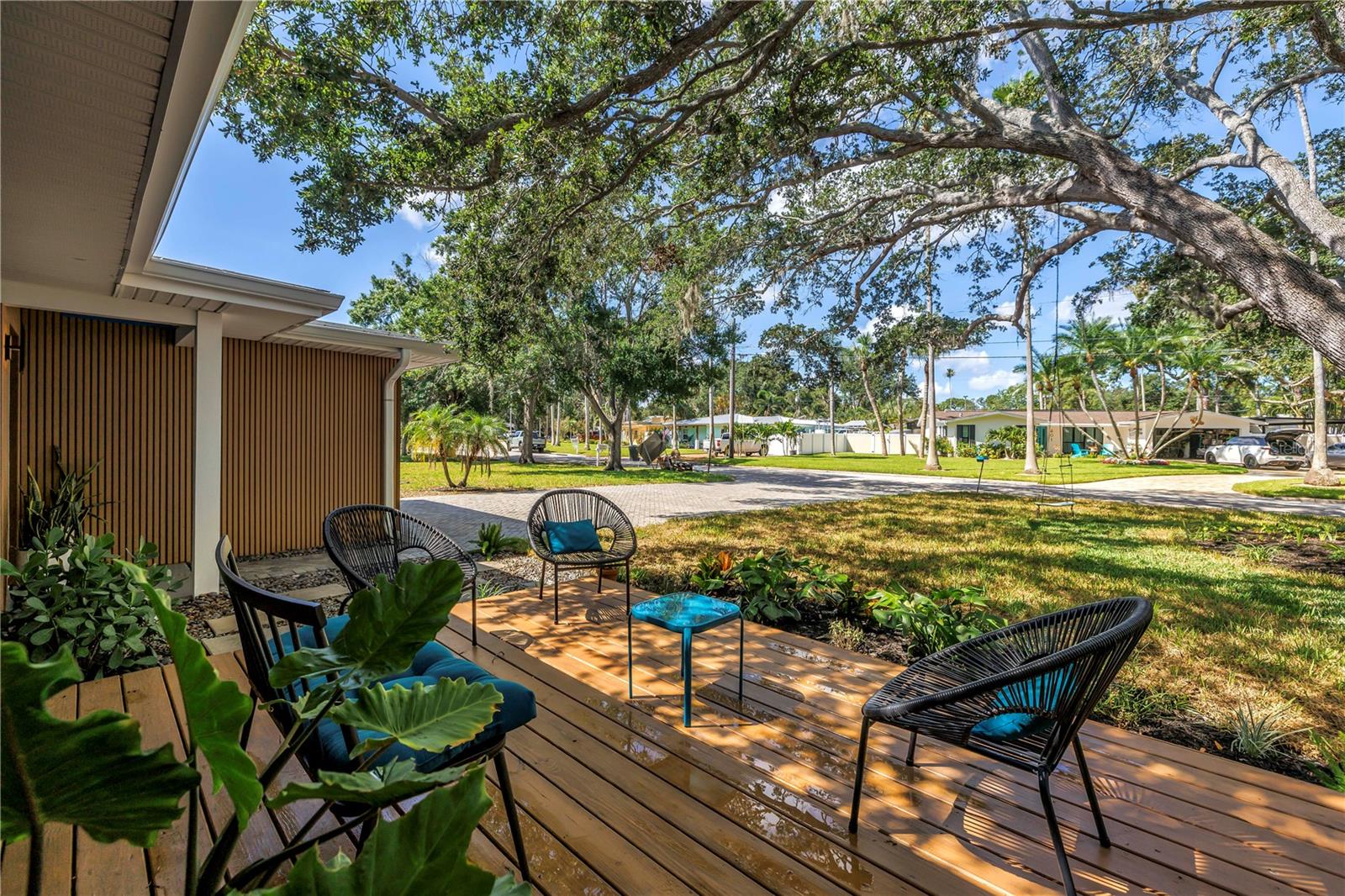 Image 7 of 57 For 412 Mira Vista Drive