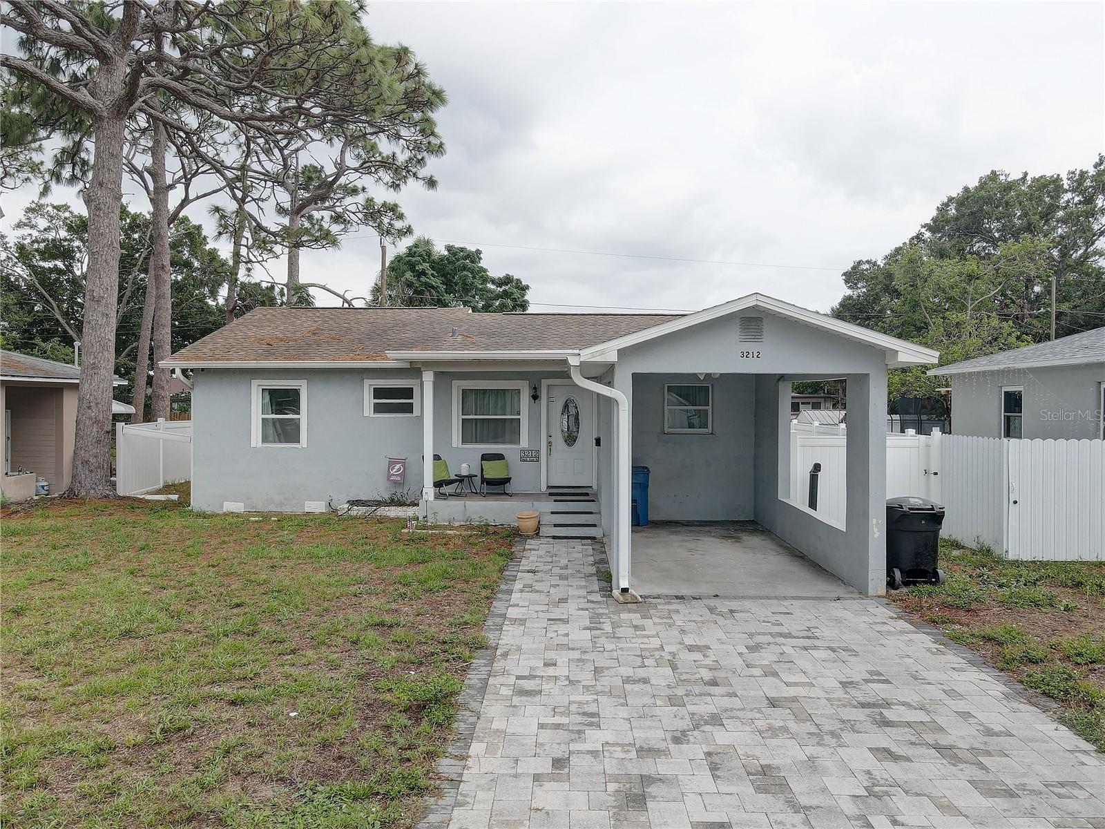 Image 5 of 32 For 3212 34th Avenue N