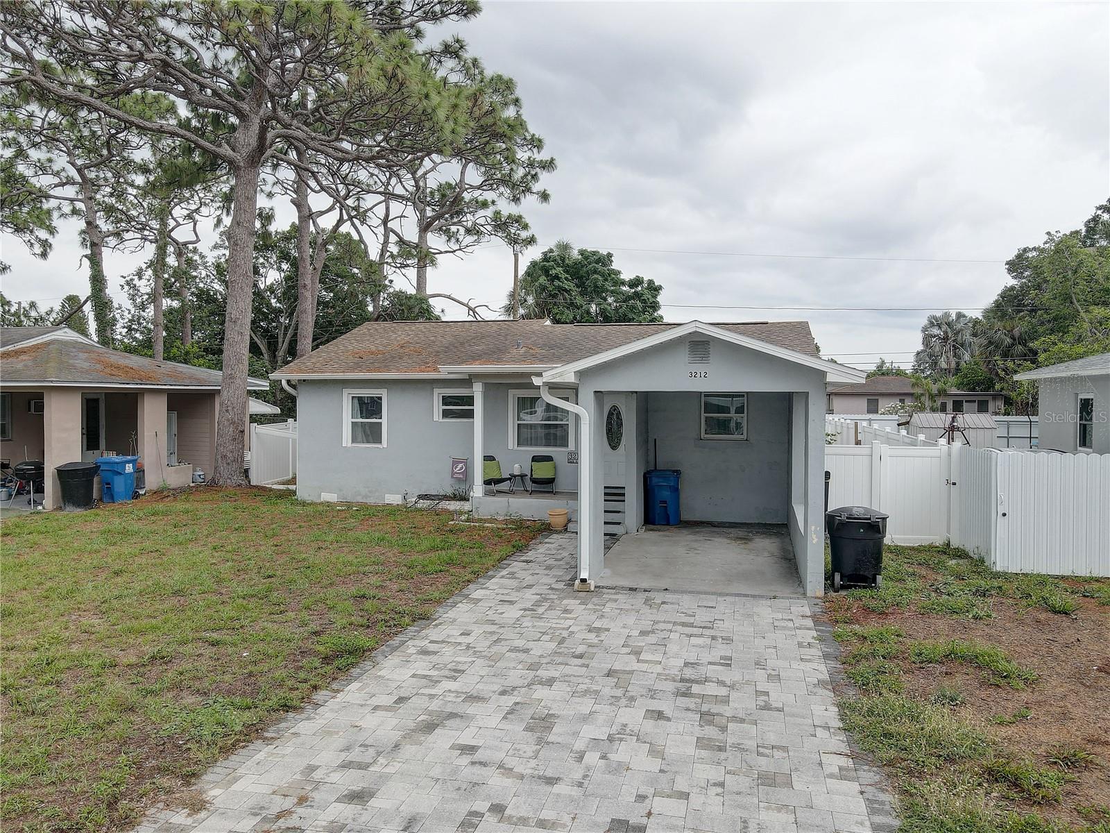 Image 7 of 32 For 3212 34th Avenue N