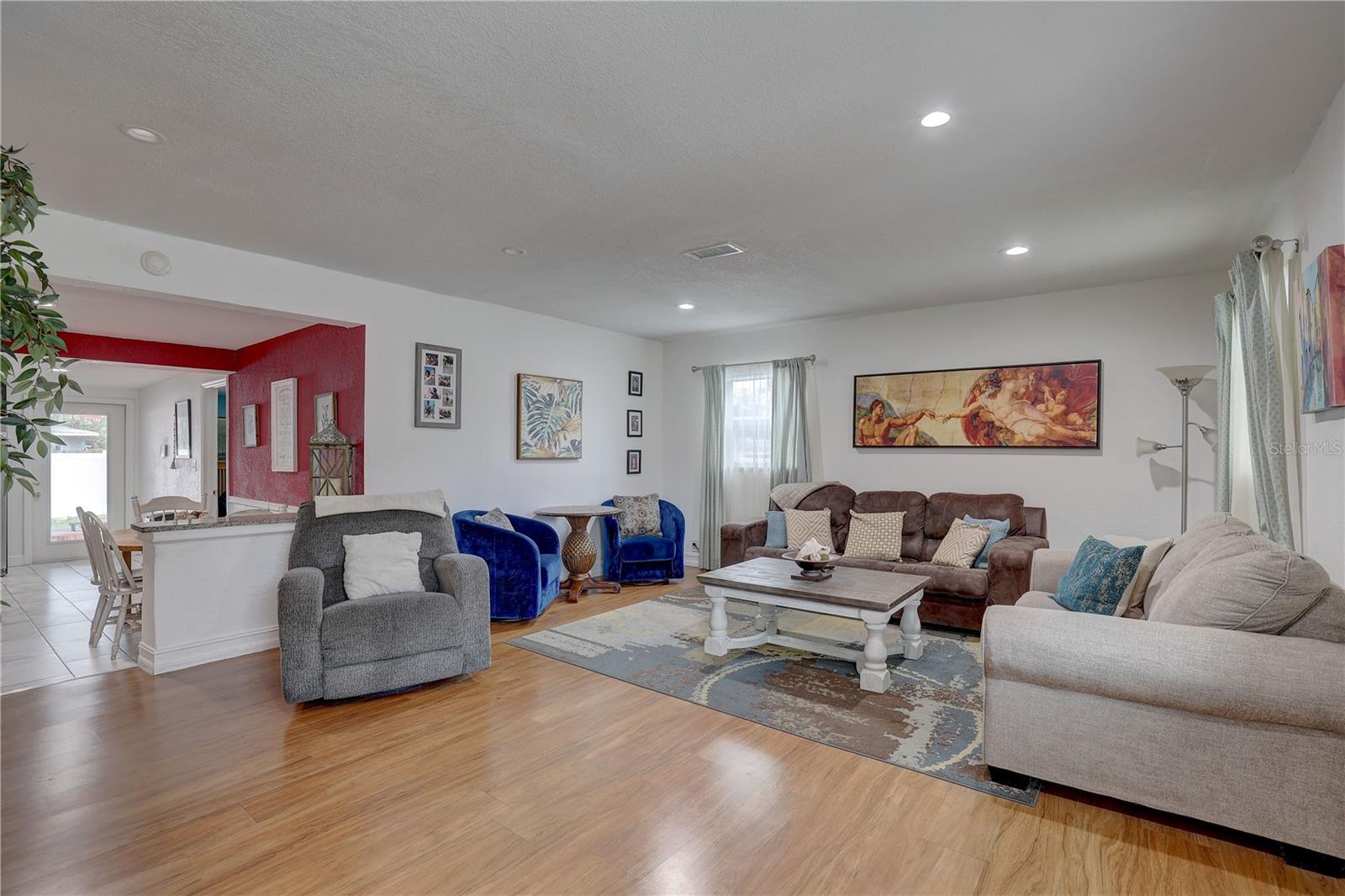 Image 9 of 32 For 3212 34th Avenue N