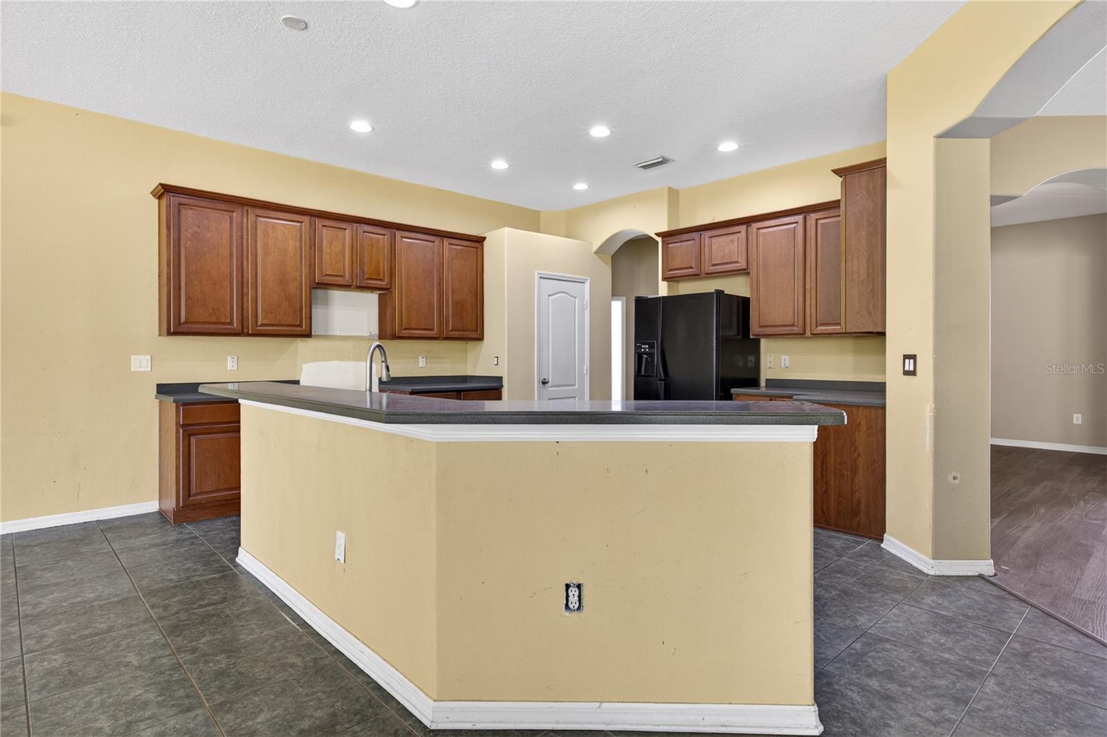 Image 10 of 43 For 1835 Fircrest Court