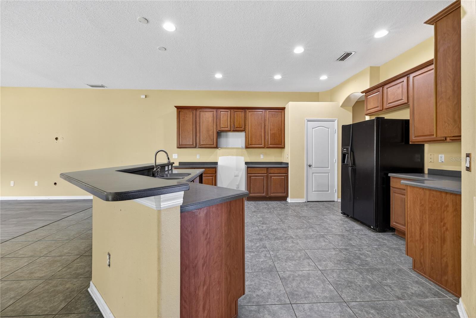 Image 12 of 43 For 1835 Fircrest Court