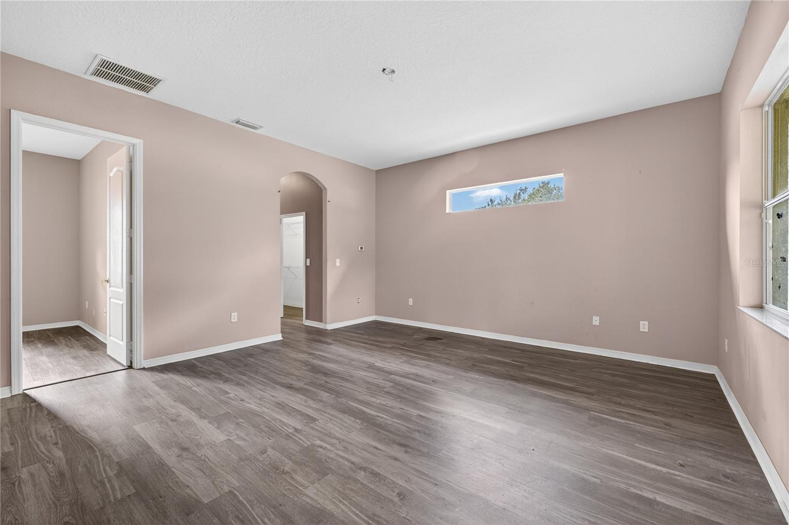 Image 19 of 43 For 1835 Fircrest Court