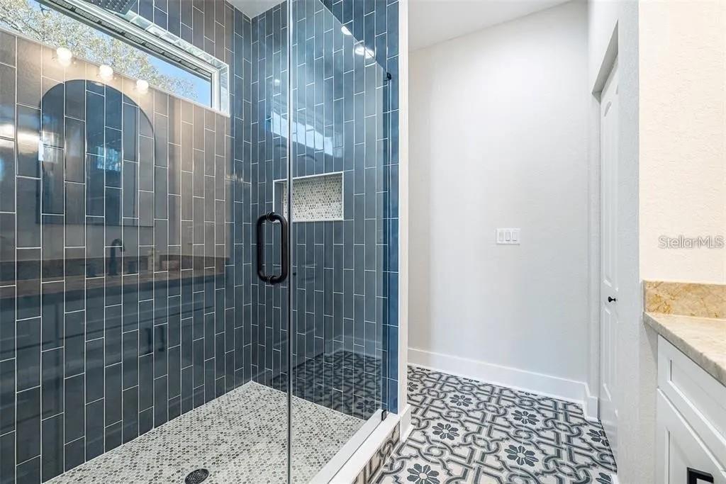Image 12 of 24 For 6904 Lynn Avenue