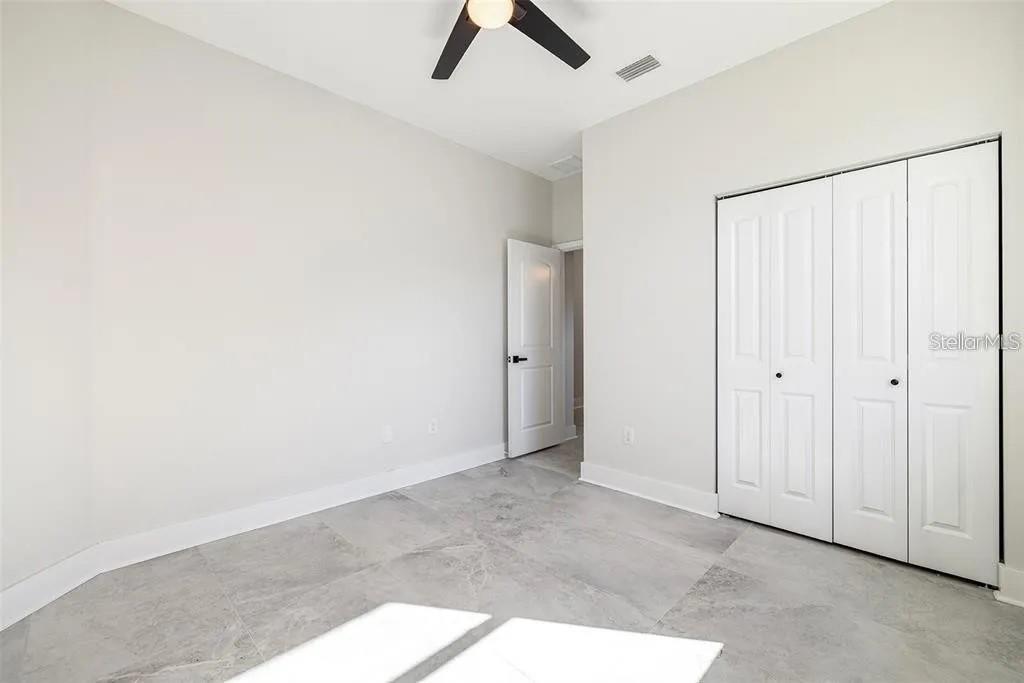 Image 18 of 24 For 6904 Lynn Avenue