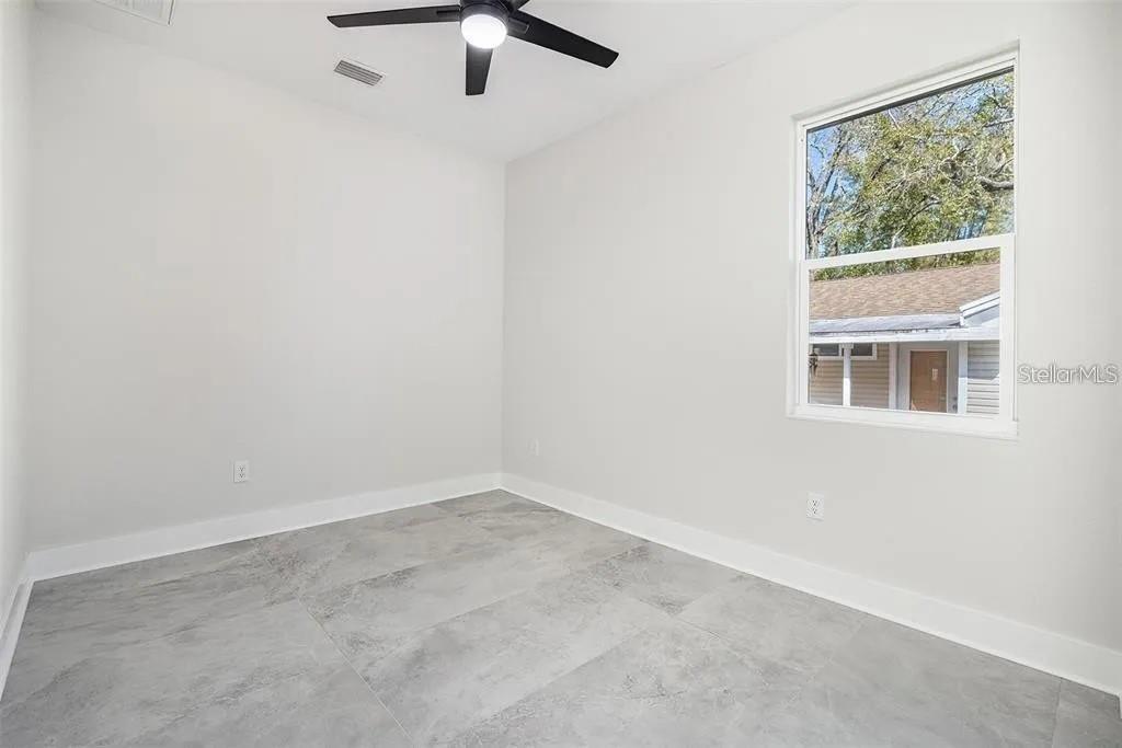 Image 19 of 24 For 6904 Lynn Avenue