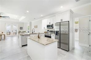 Image 5 of 24 For 6904 Lynn Avenue
