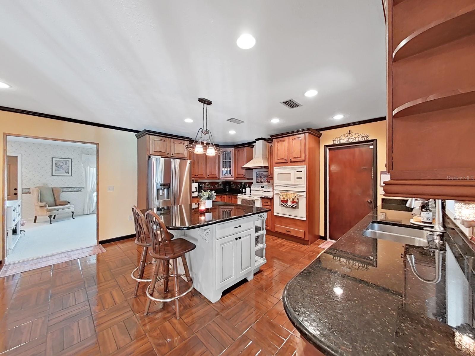 Image 14 of 49 For 2209 Kingswood Lane