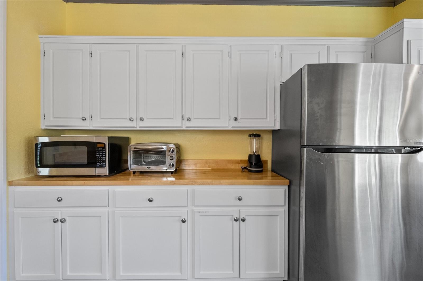 Image 18 of 56 For 6901 Richard Drive