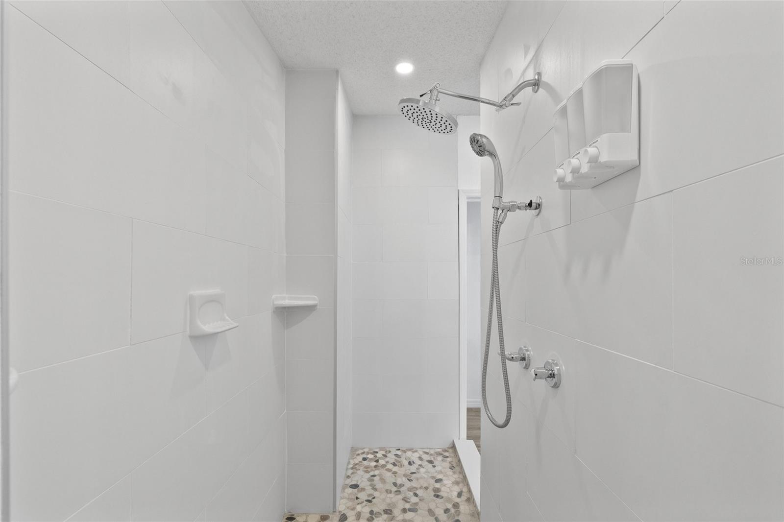 Image 32 of 56 For 6901 Richard Drive