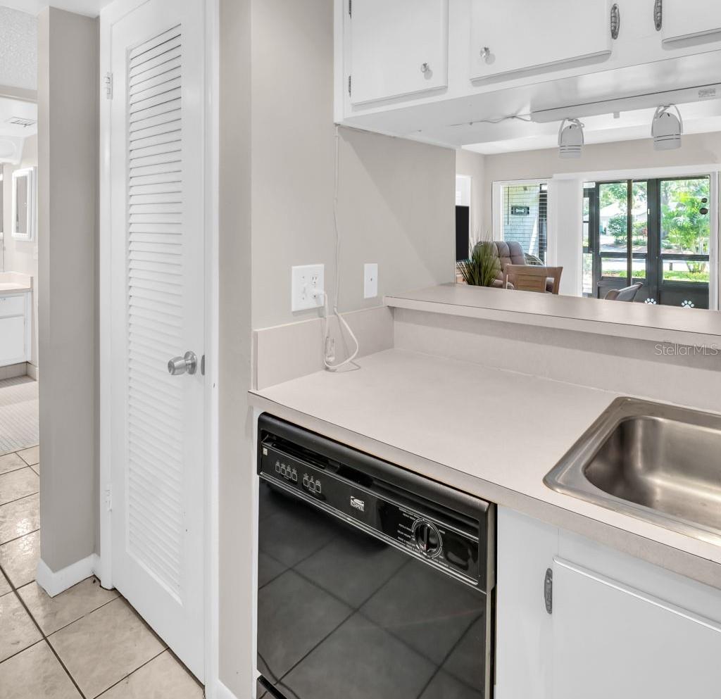 Image 11 of 67 For 401 Windrush Bay Drive