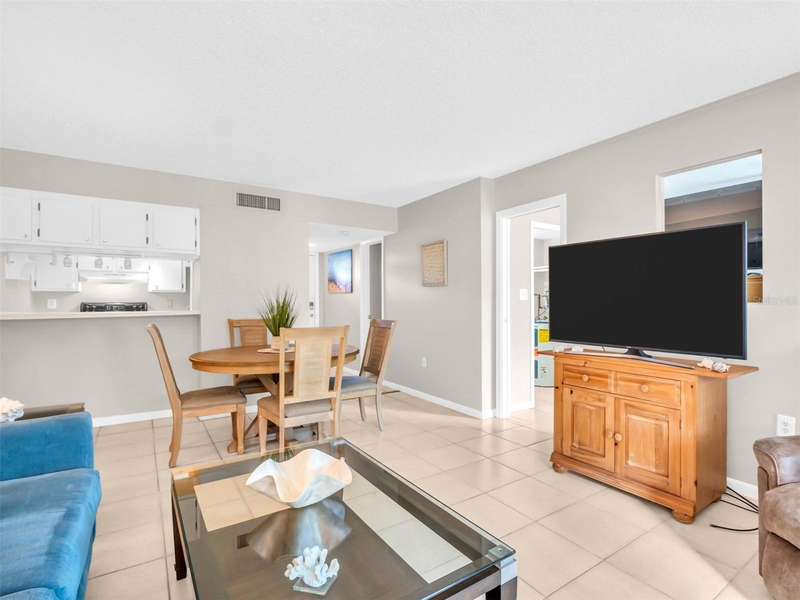 Image 15 of 67 For 401 Windrush Bay Drive