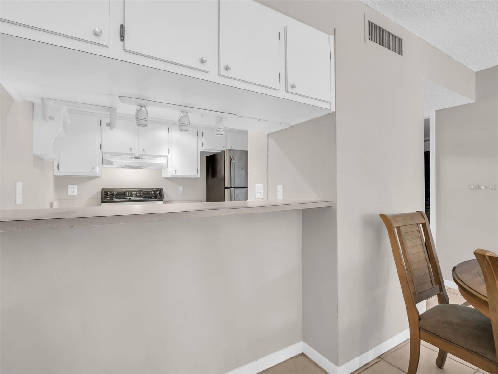 Image 21 of 67 For 401 Windrush Bay Drive