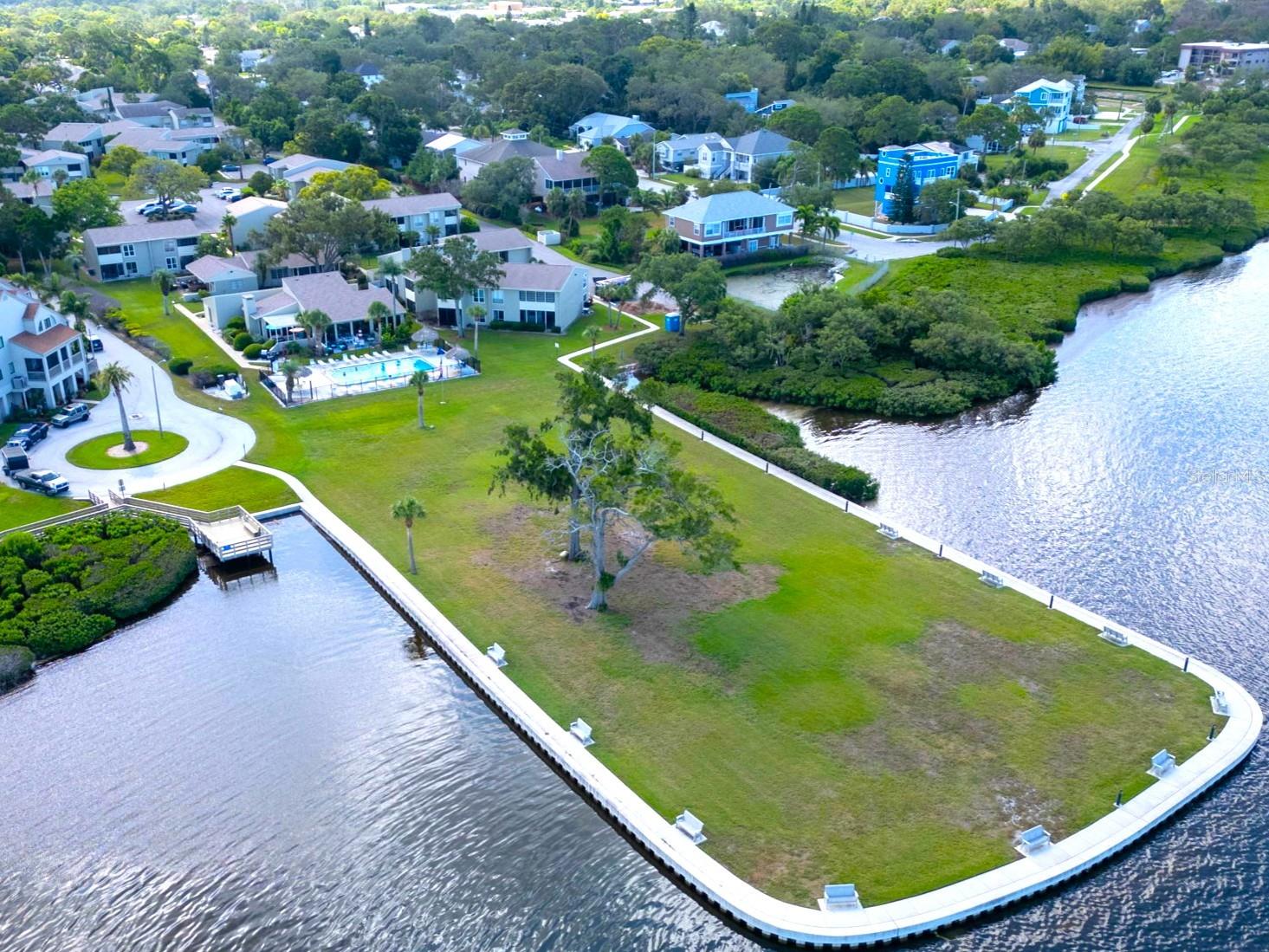 Image 25 of 67 For 401 Windrush Bay Drive