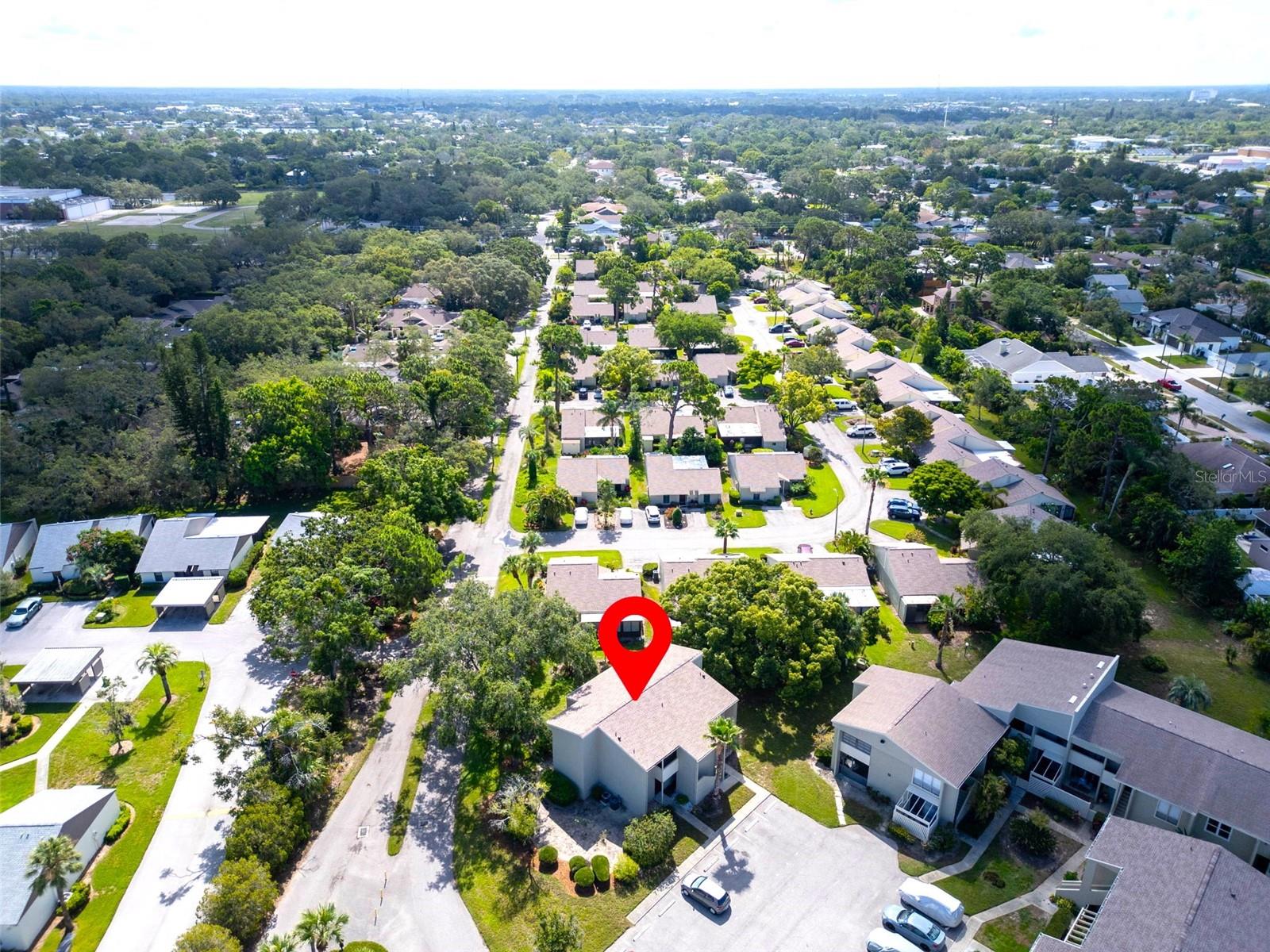 Image 39 of 67 For 401 Windrush Bay Drive