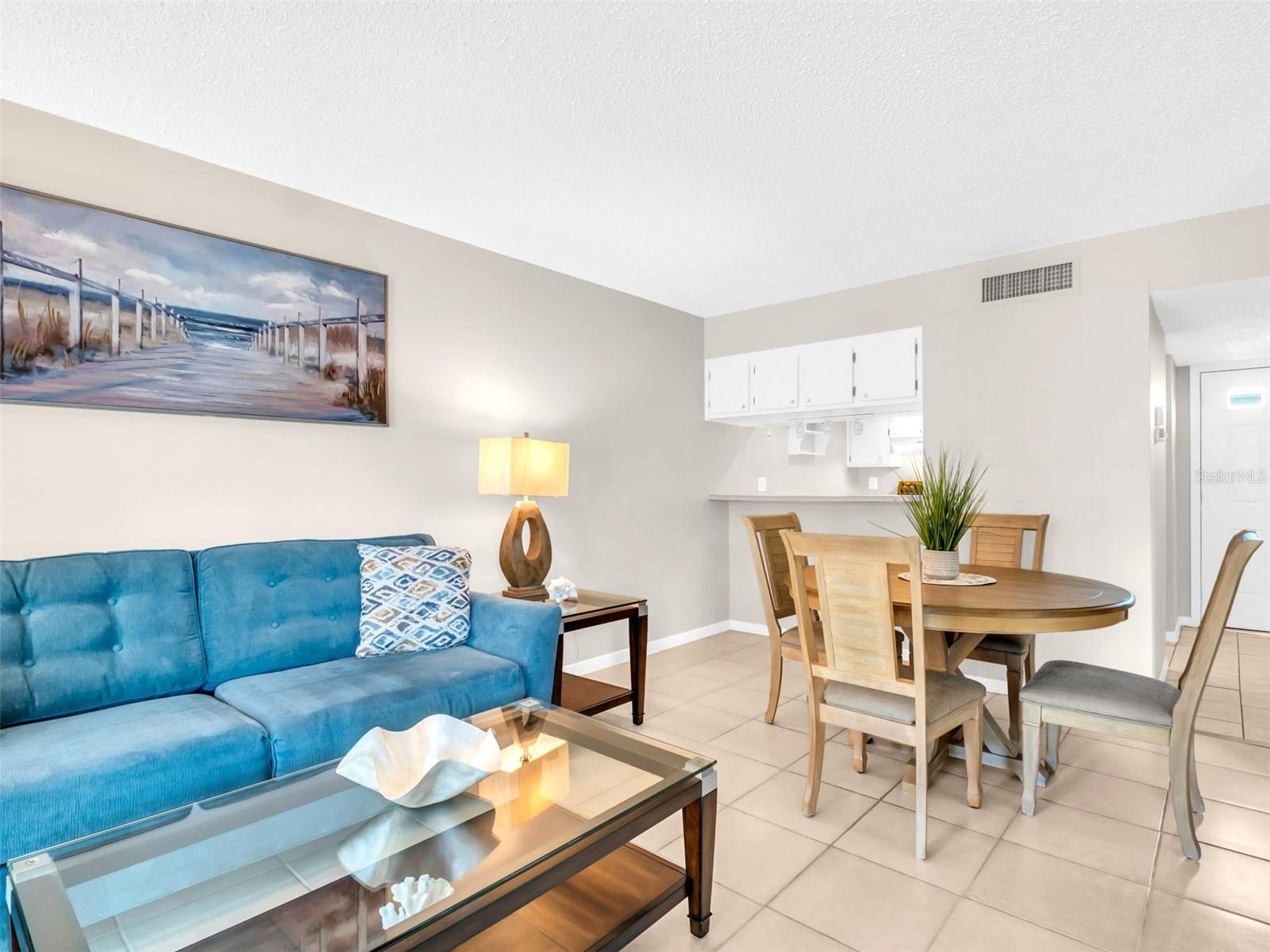 Image 5 of 67 For 401 Windrush Bay Drive