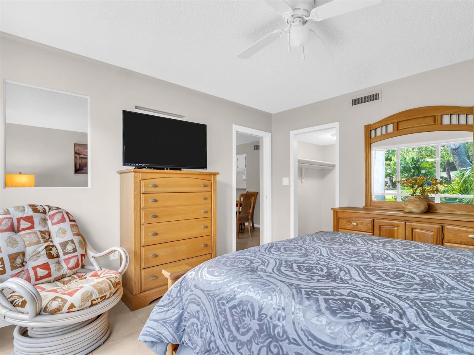 Image 7 of 67 For 401 Windrush Bay Drive