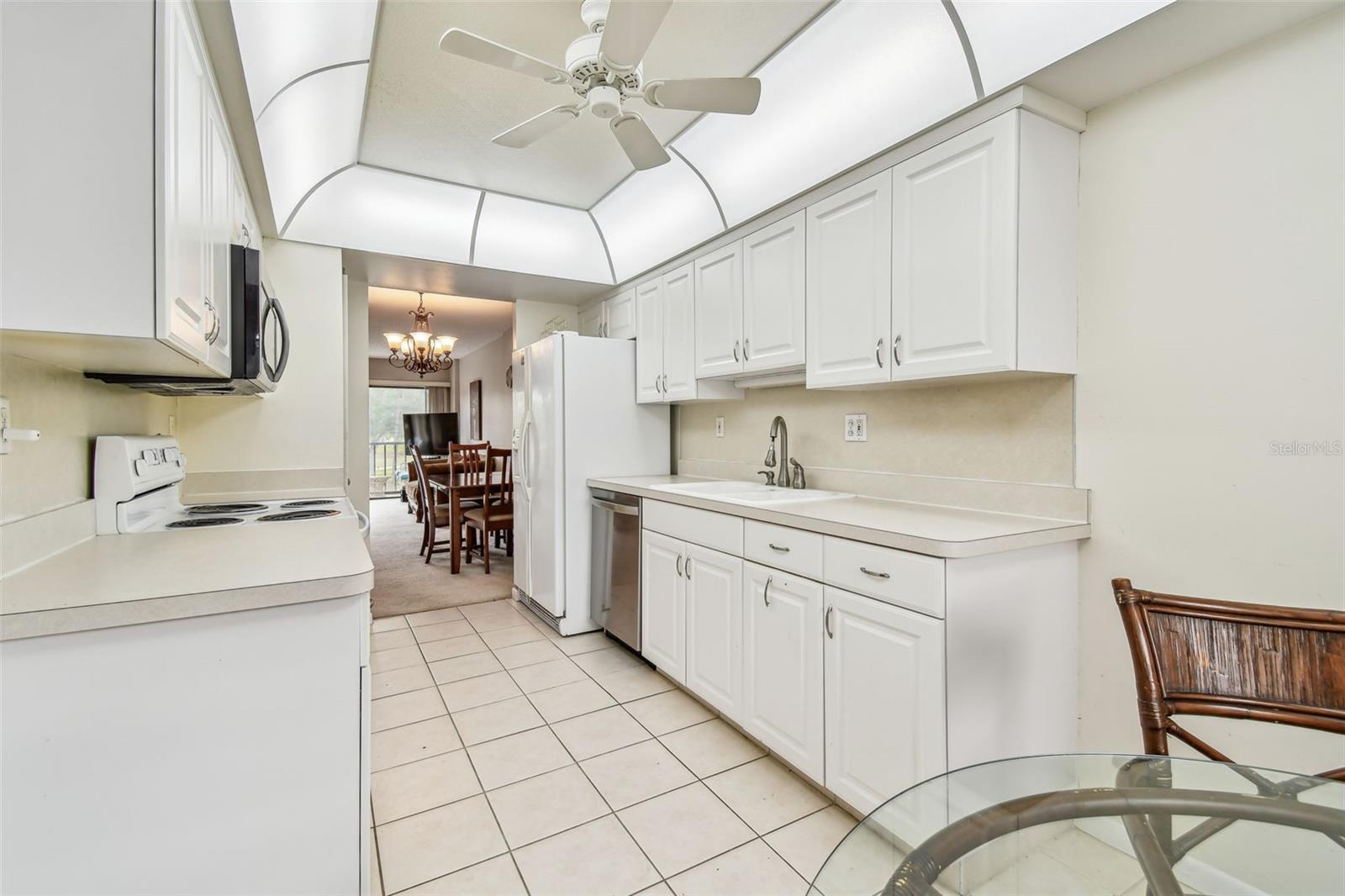 Image 34 of 97 For 2700 Cove Cay Drive 1-2f