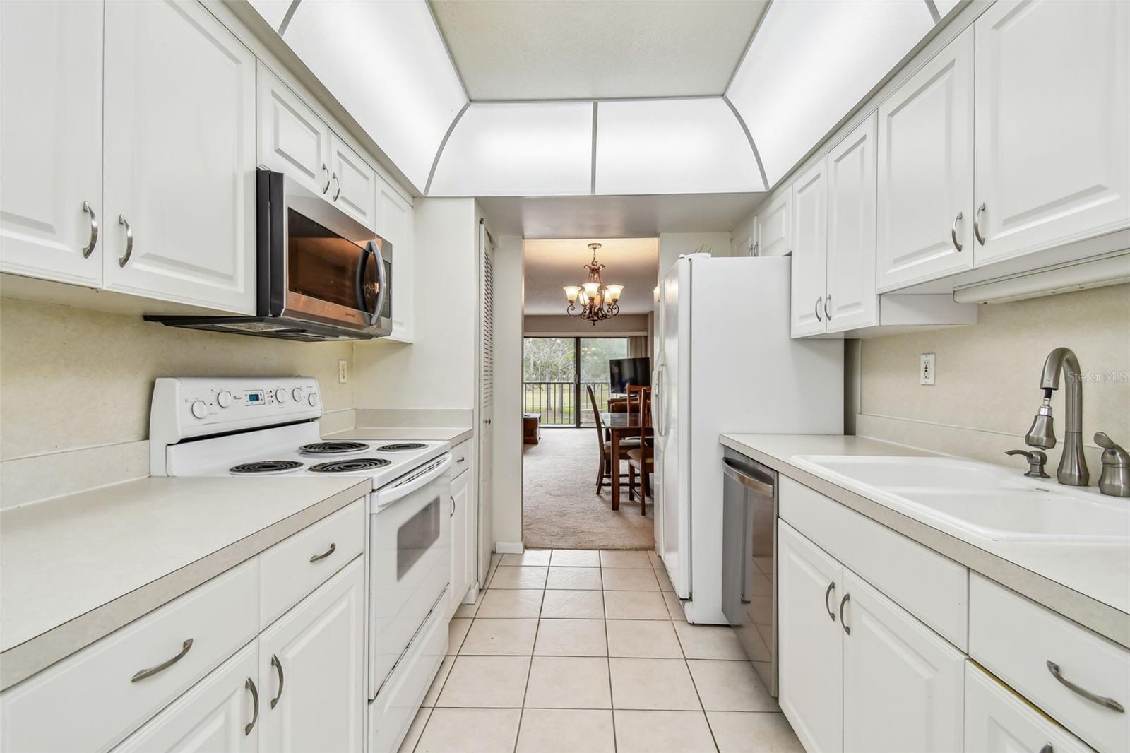 Image 35 of 97 For 2700 Cove Cay Drive 1-2f