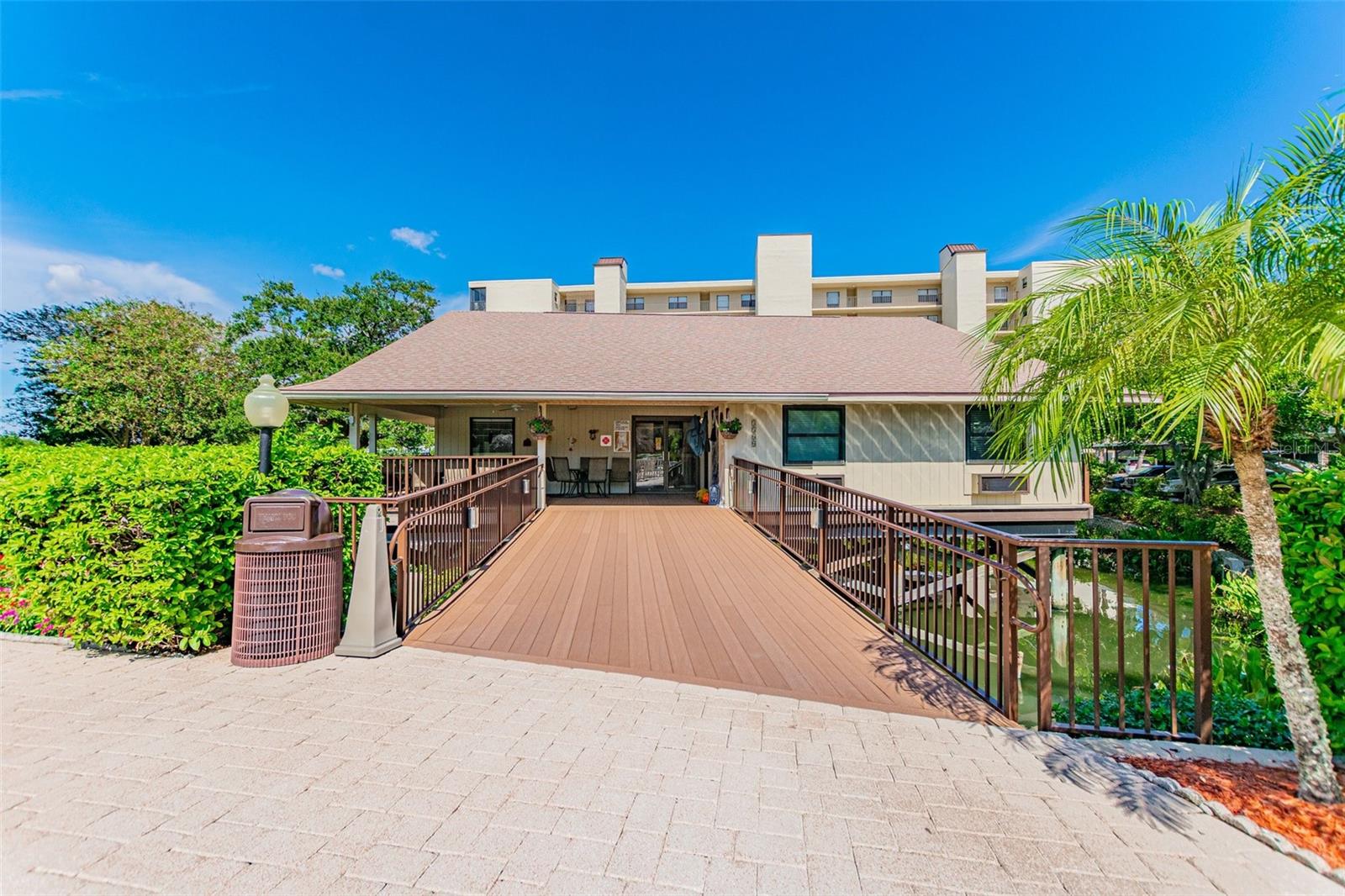 Image 49 of 97 For 2700 Cove Cay Drive 1-2f