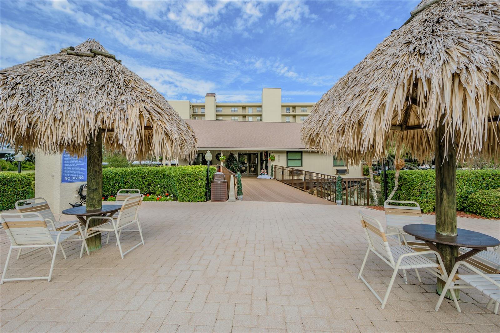 Image 51 of 97 For 2700 Cove Cay Drive 1-2f