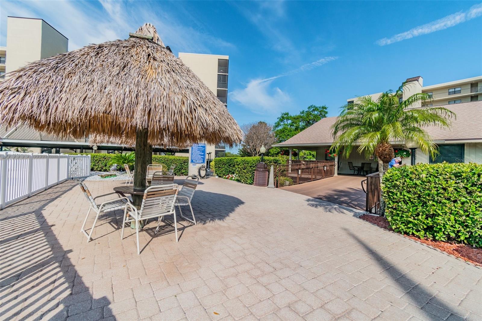 Image 52 of 97 For 2700 Cove Cay Drive 1-2f