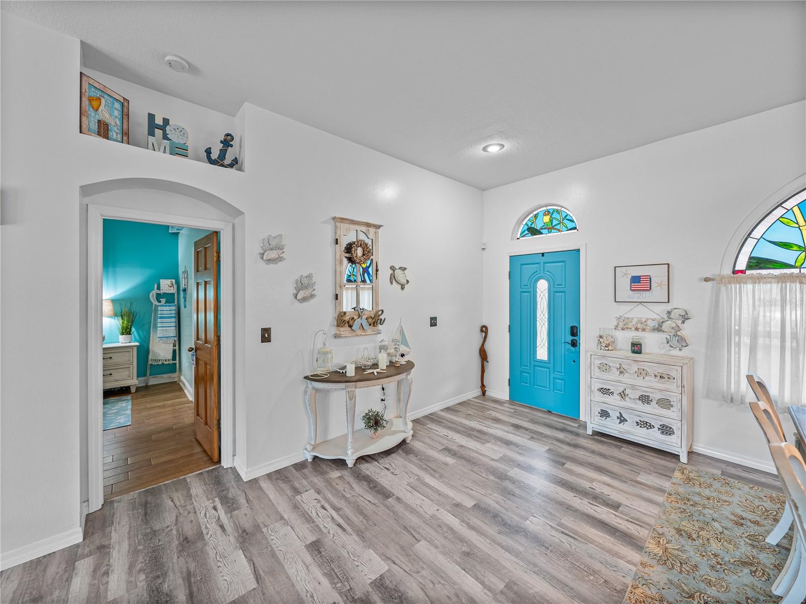Image 11 of 73 For 920 Tuscanny Street