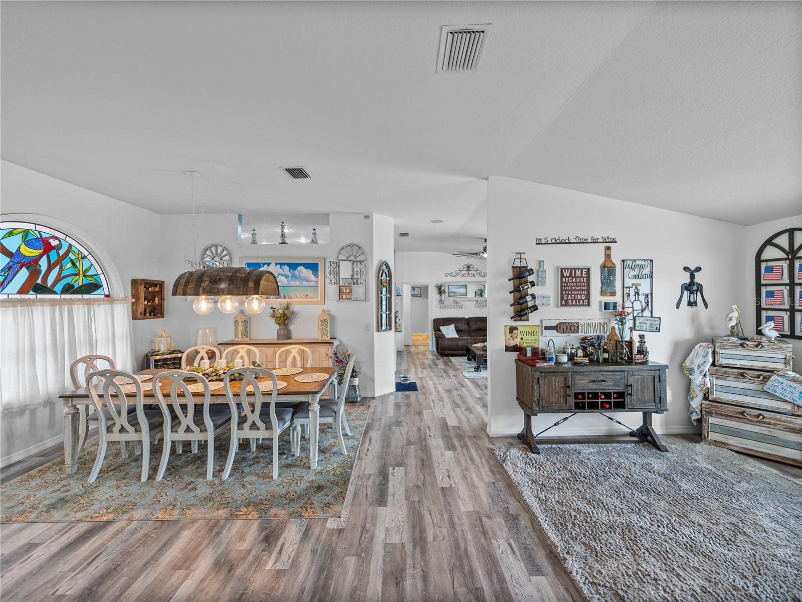 Image 9 of 73 For 920 Tuscanny Street