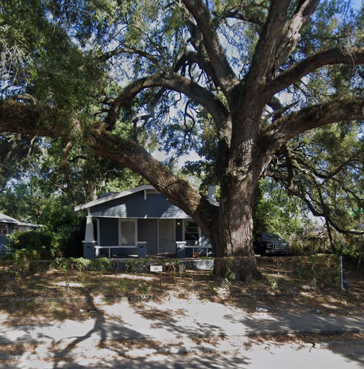 Listing Details for 510 Lake Avenue, TAMPA, FL 33603