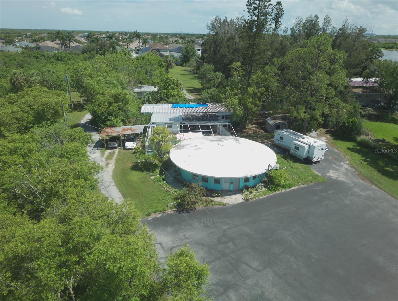 Image 21 of 37 For 1603, 1605,1608,1611 Shell Point Road