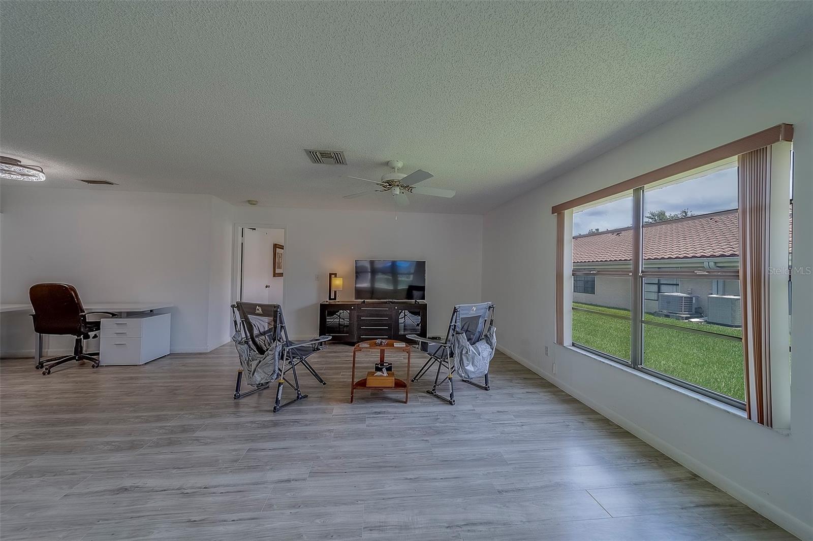 Image 15 of 55 For 8701 40th Lane N