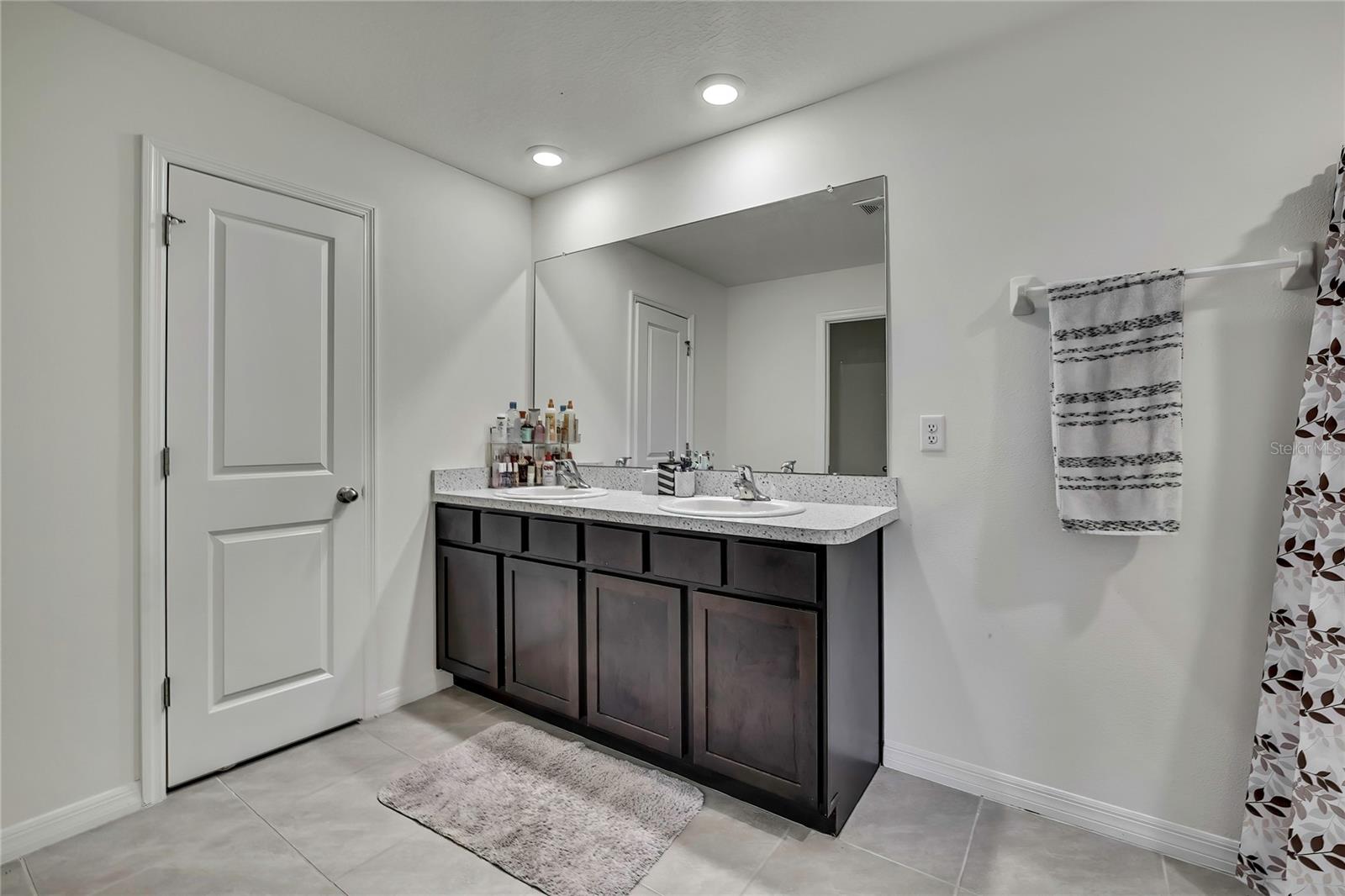 Image 32 of 44 For 13648 Whiskey Daisy Drive