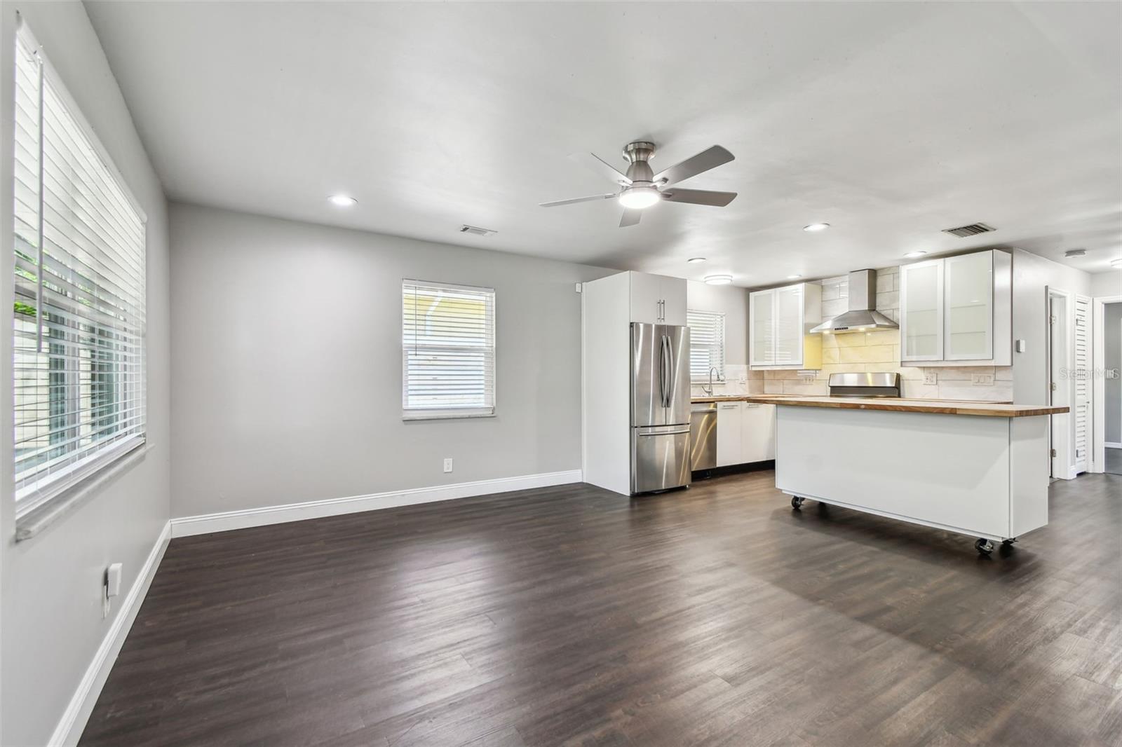 Image 10 of 75 For 483 32nd Avenue N