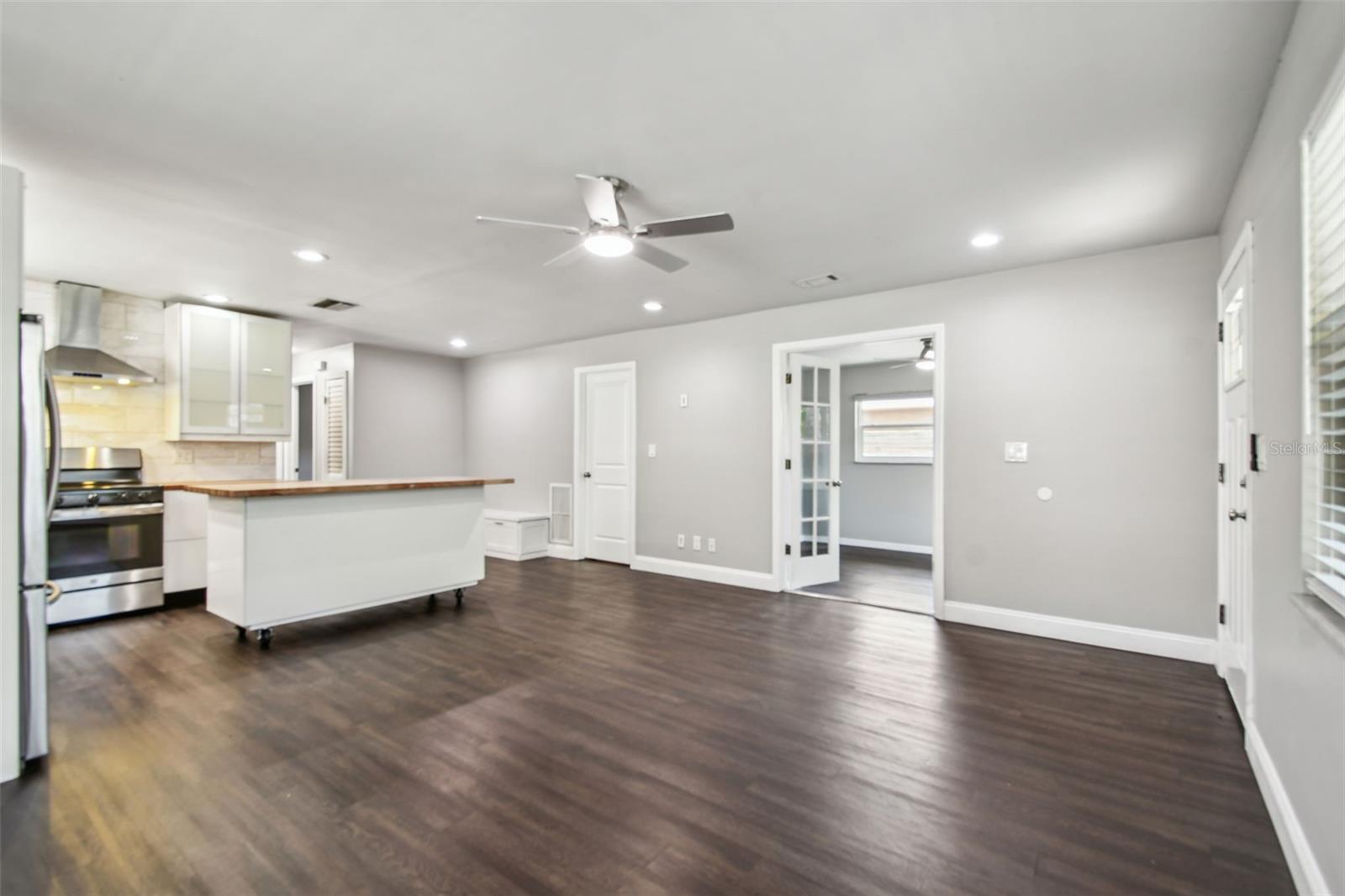Image 13 of 75 For 483 32nd Avenue N