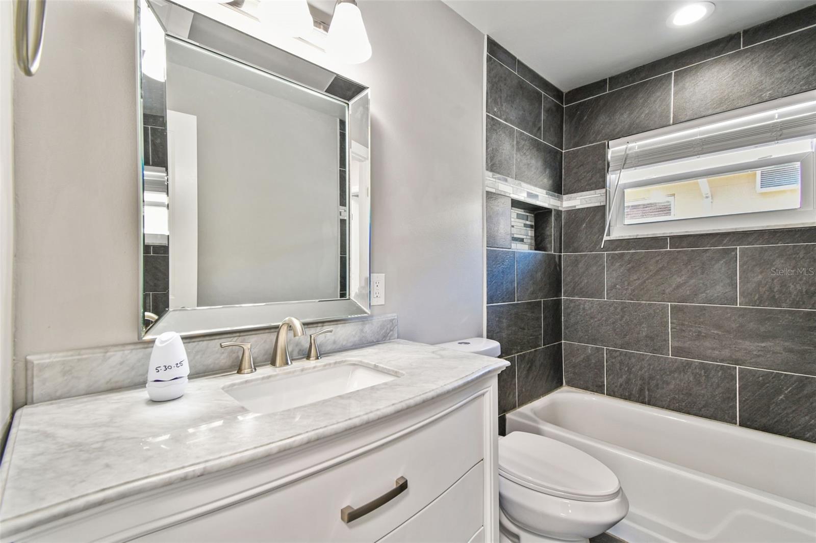 Image 36 of 75 For 483 32nd Avenue N