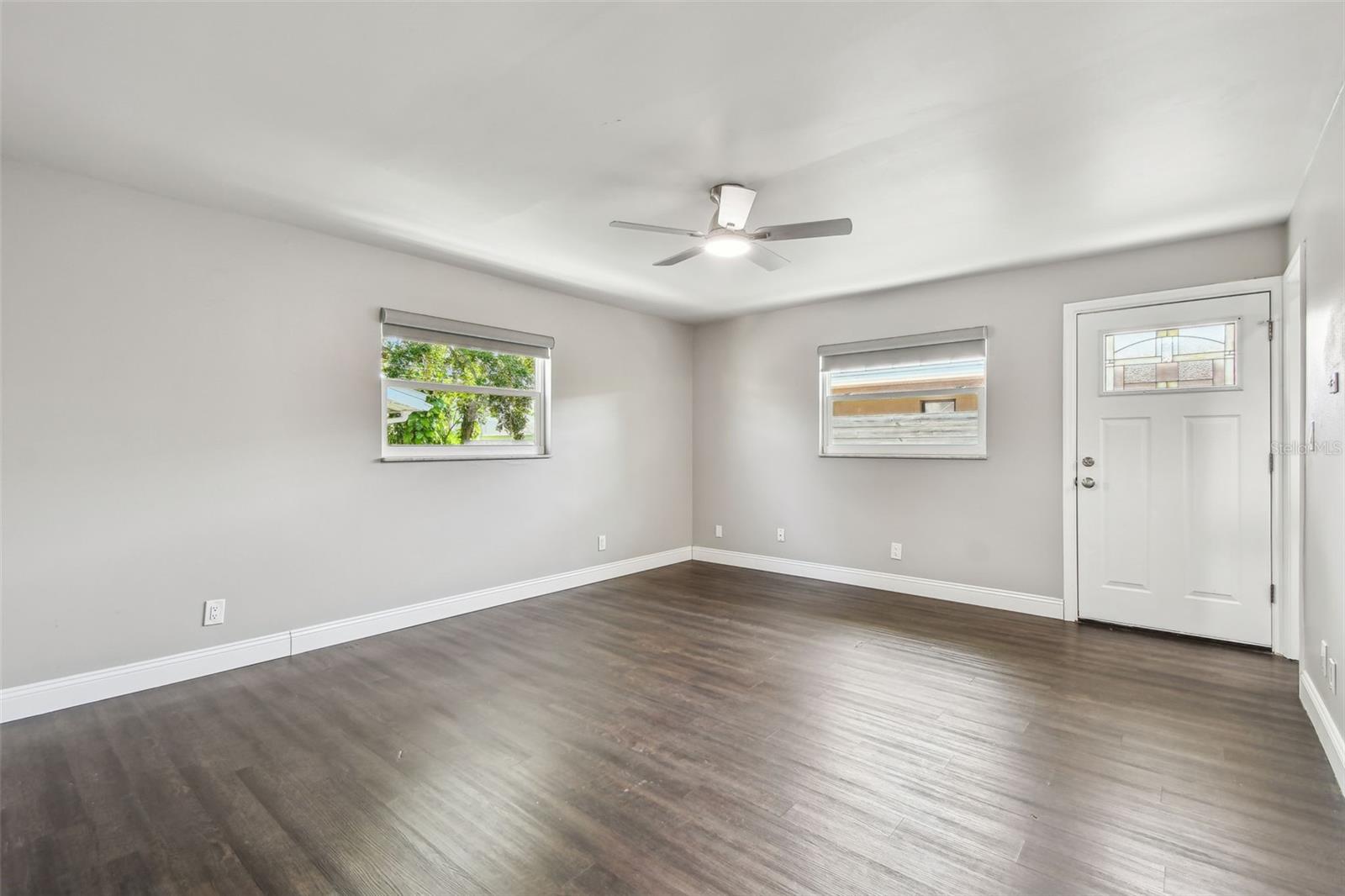 Image 37 of 75 For 483 32nd Avenue N