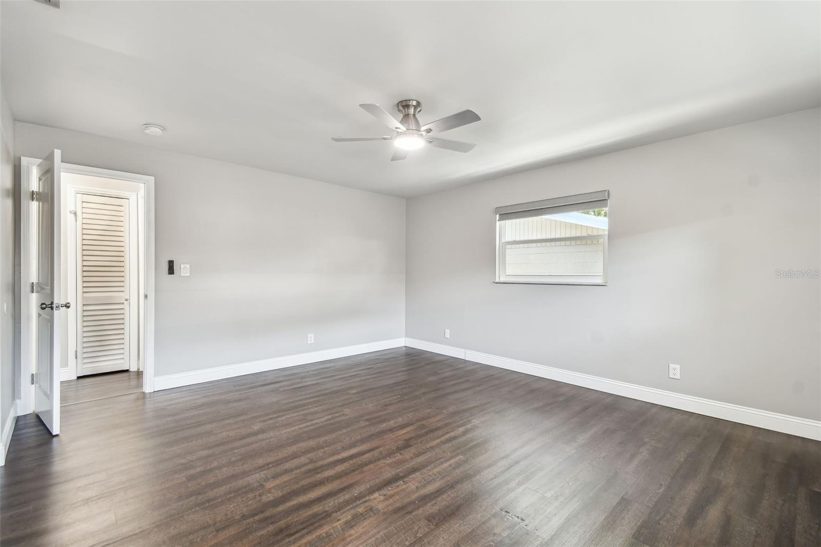 Image 38 of 75 For 483 32nd Avenue N