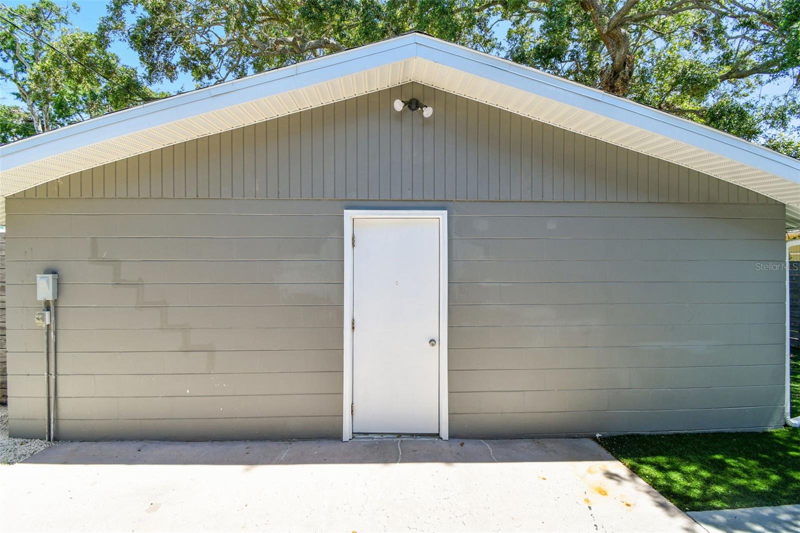 Image 47 of 75 For 483 32nd Avenue N