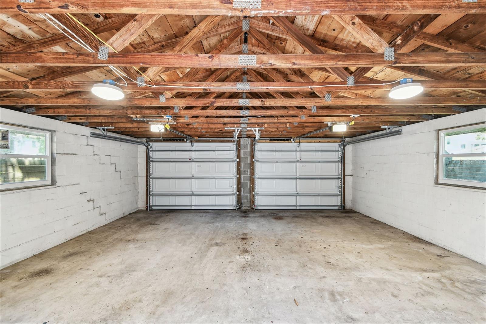 Image 57 of 75 For 483 32nd Avenue N