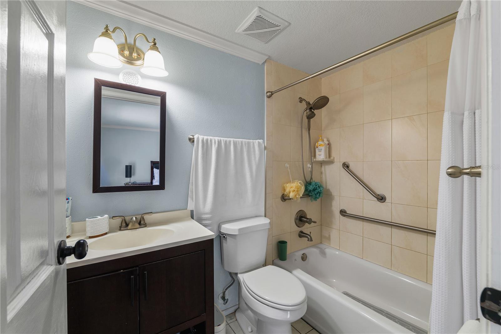 Image 10 of 33 For 5346 Black Pine Drive