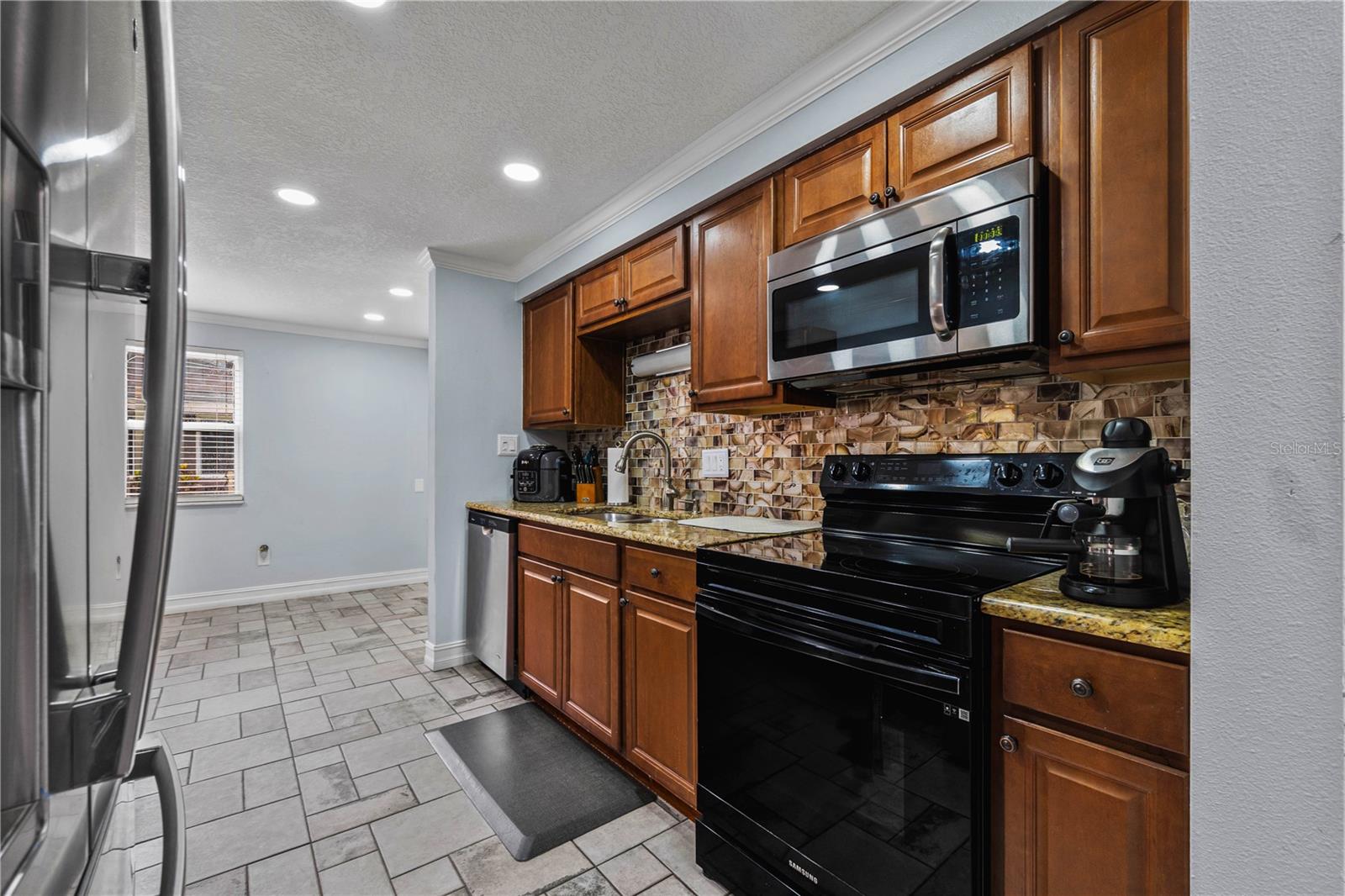 Image 5 of 33 For 5346 Black Pine Drive