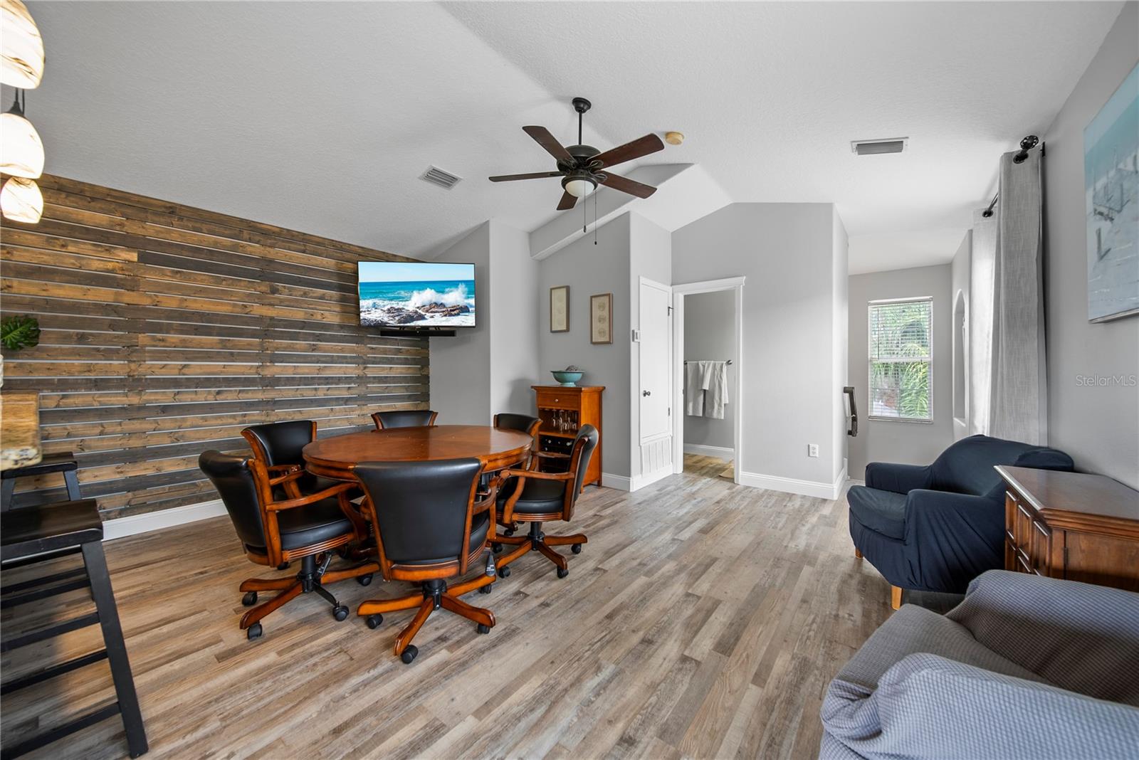 Image 43 of 50 For 4512 Pointe O Woods Drive
