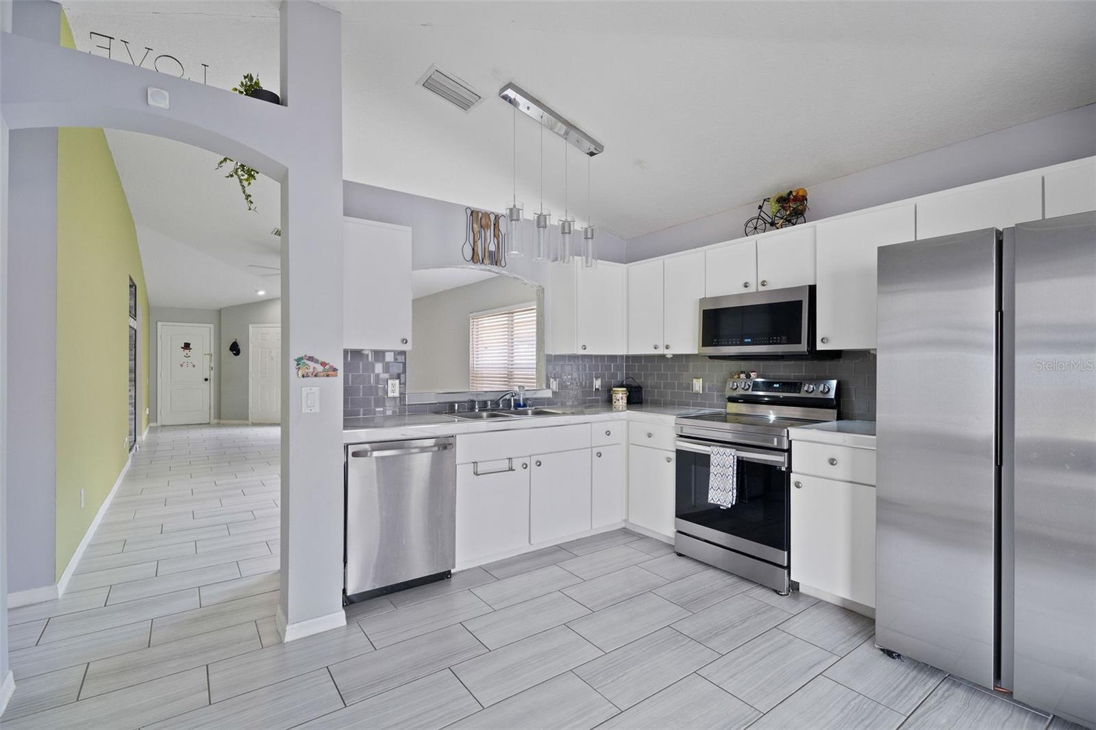 Image 7 of 25 For 8526 Quarter Horse Drive
