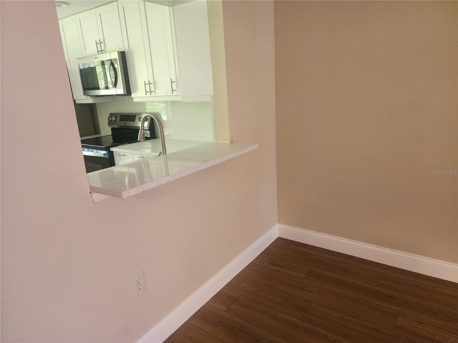 Image 13 of 32 For 209 Corkwood Ln