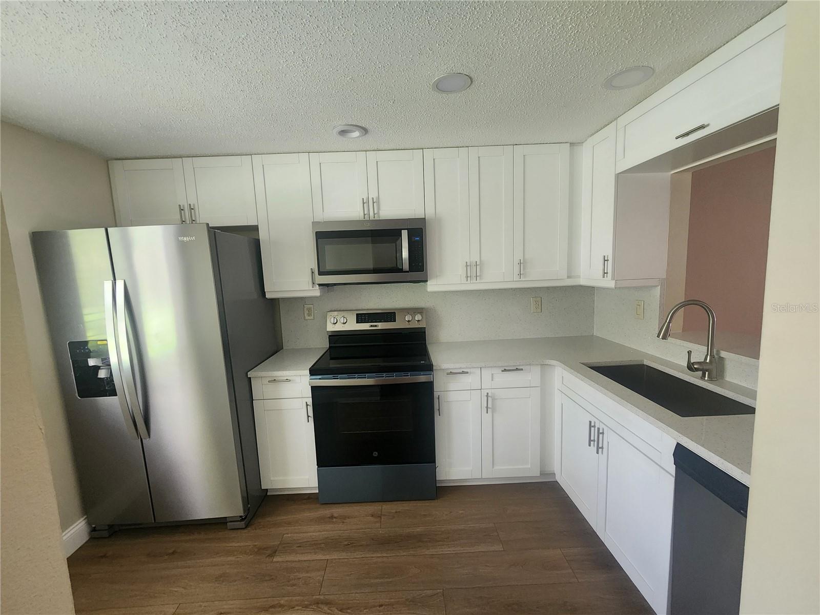 Image 9 of 32 For 209 Corkwood Ln