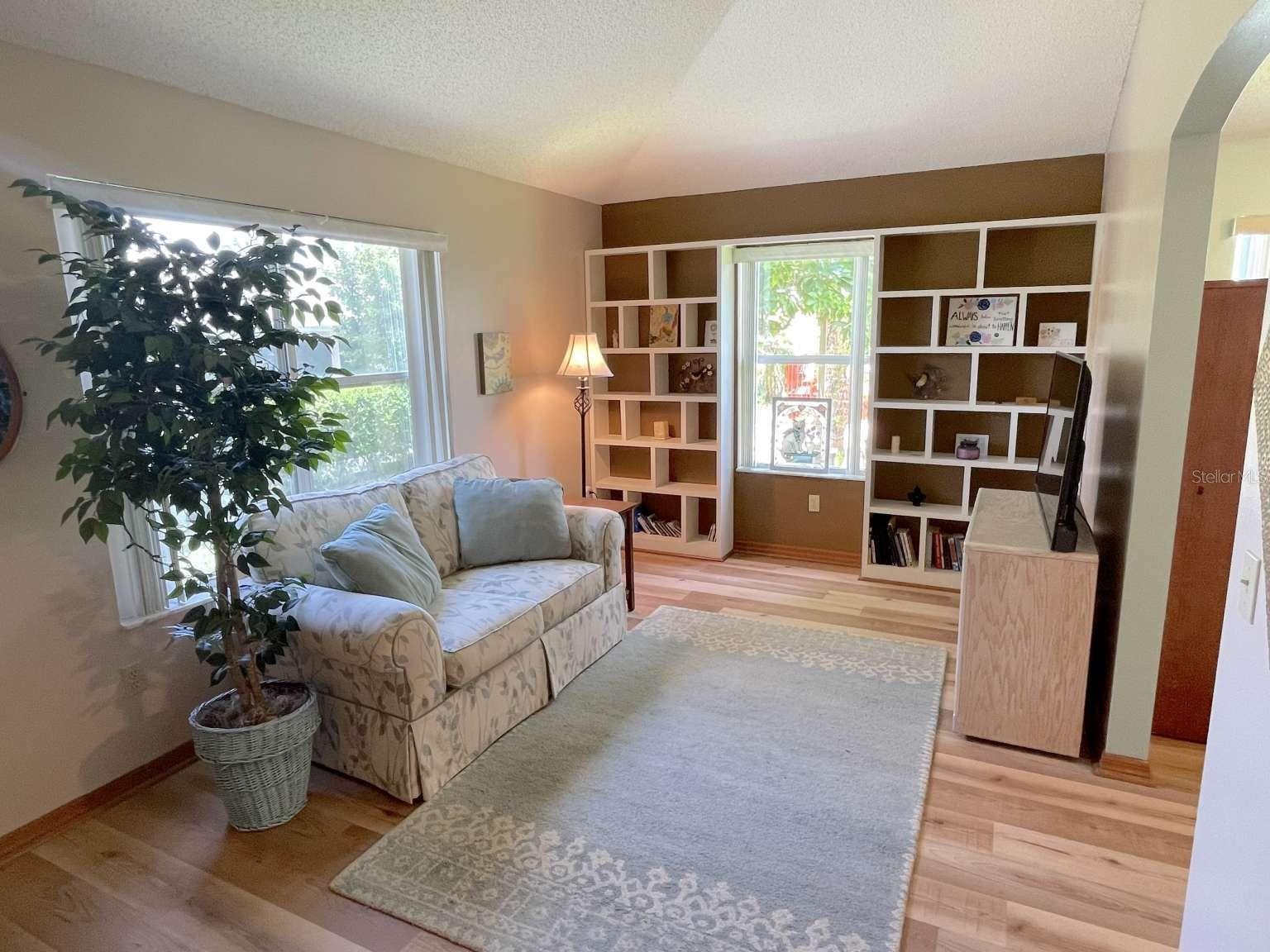 Image 12 of 24 For 508 Alcazar Court