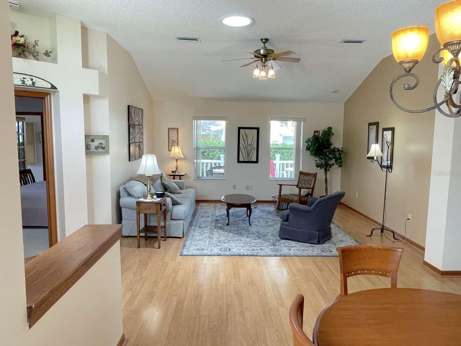 Image 7 of 24 For 508 Alcazar Court