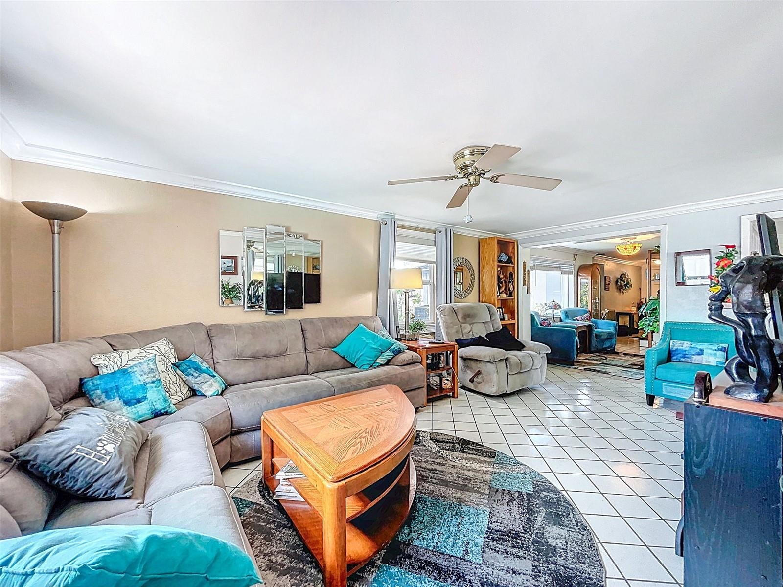 Image 10 of 63 For 7111 Lawnview Ct