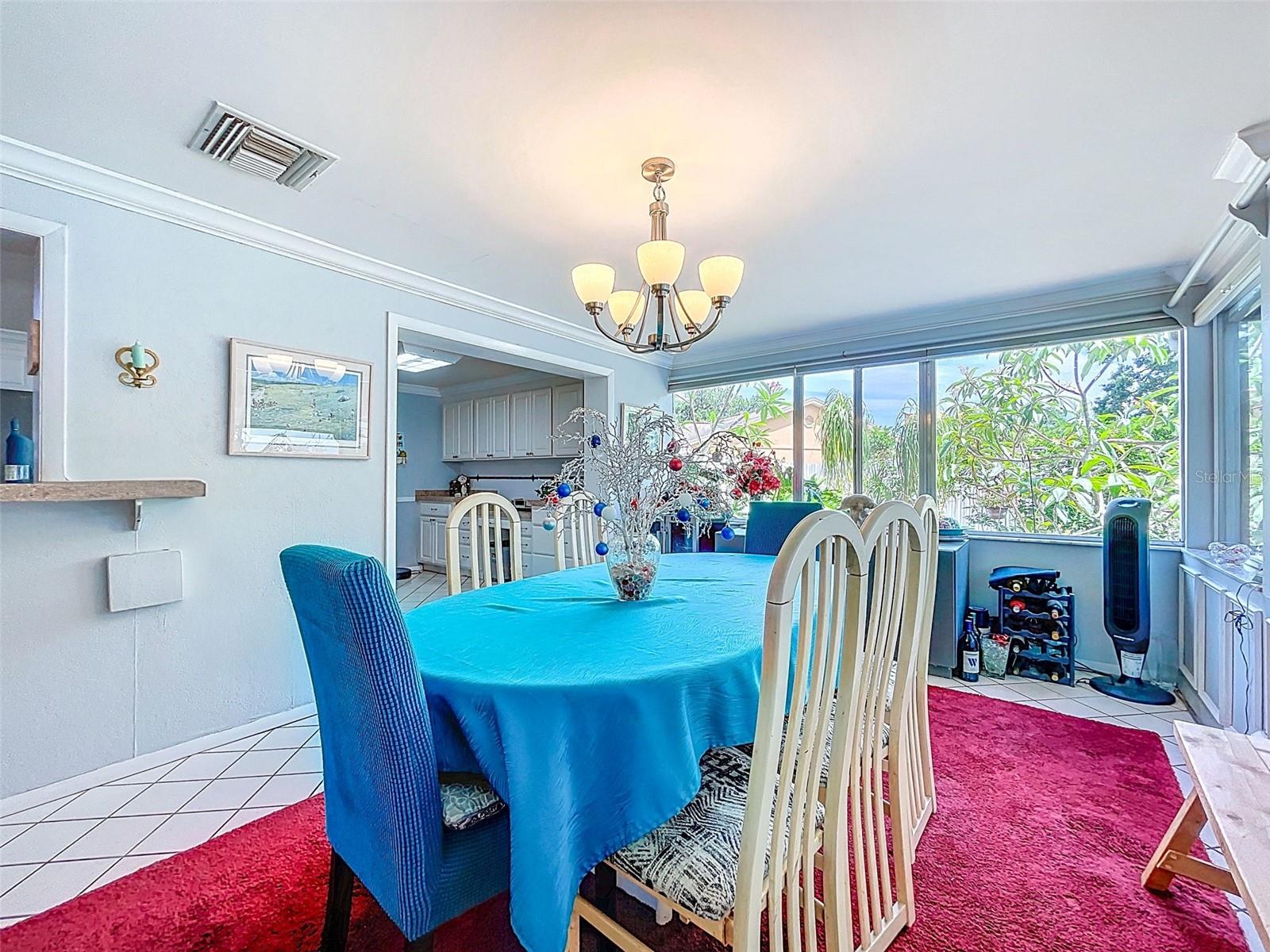 Image 14 of 63 For 7111 Lawnview Ct